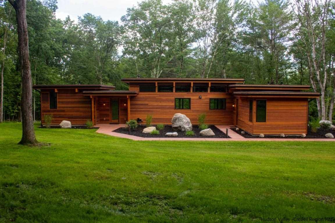 173 Springtown Road New Paltz, NY 12561 - Photo 1 of 34 Photo 1