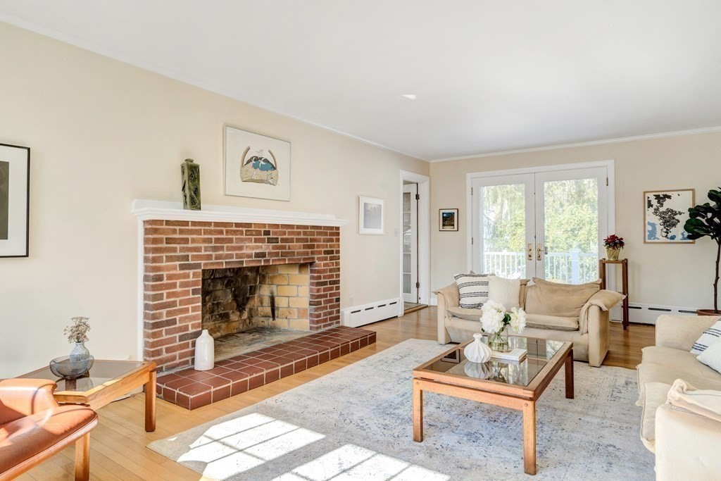 33 Pond Circle Boston, MA 02130 - Photo 2 of 27