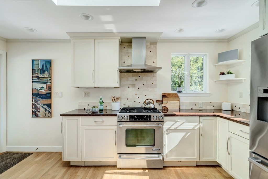 33 Pond Circle Boston, MA 02130 - Photo 8 of 27