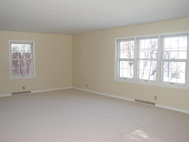 6430 Hythe Road Indianapolis, IN 46220 - Photo 2 of 12 Gallery Image 2