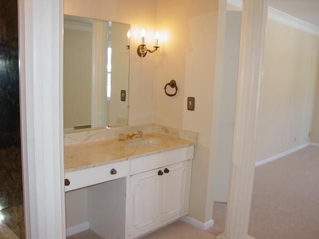 6430 Hythe Road Indianapolis, IN 46220 - Photo 9 of 12 Gallery Image 9