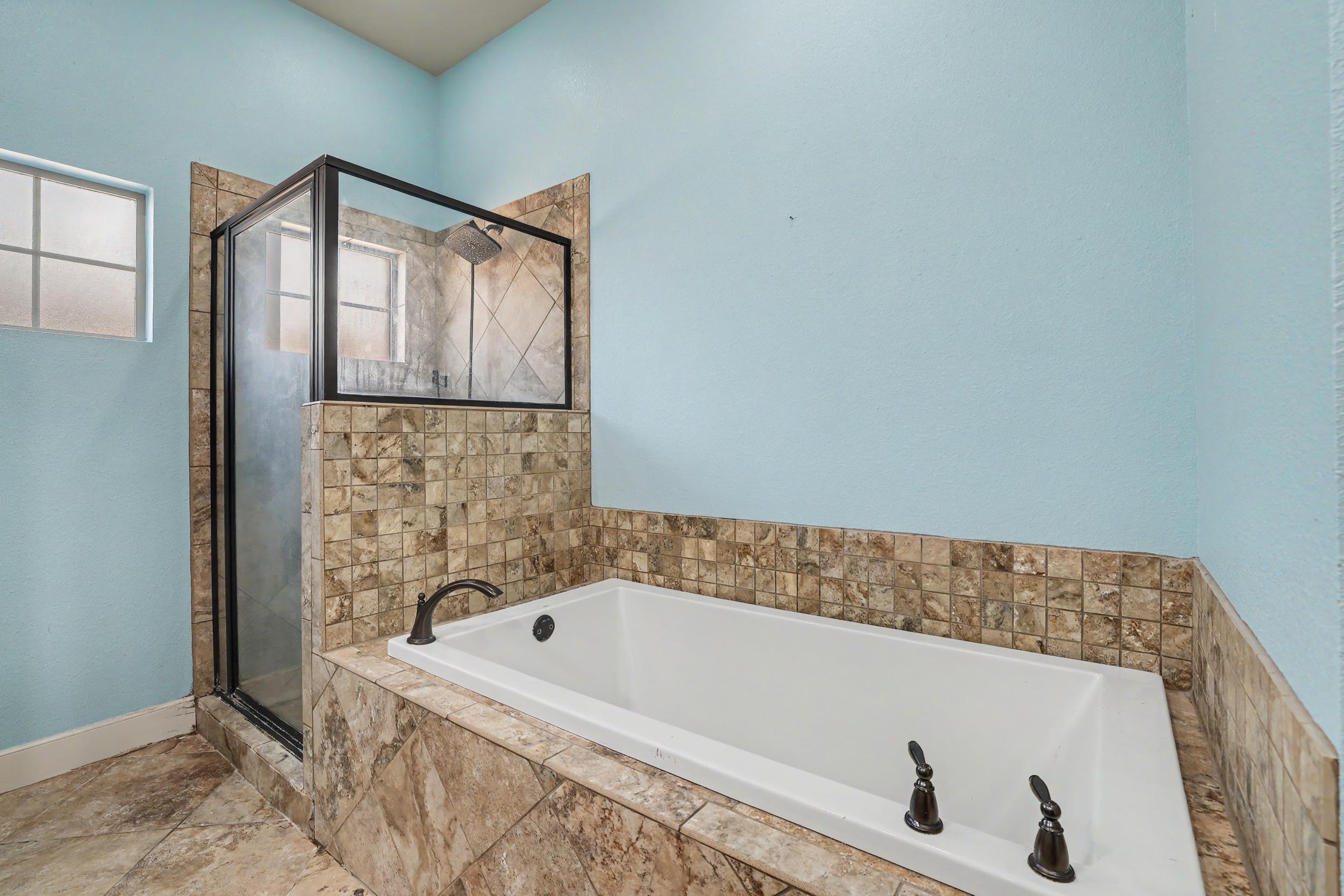 6311 77th Street Lubbock, TX 79424 - Photo 23 of 42 32_img_6594.png