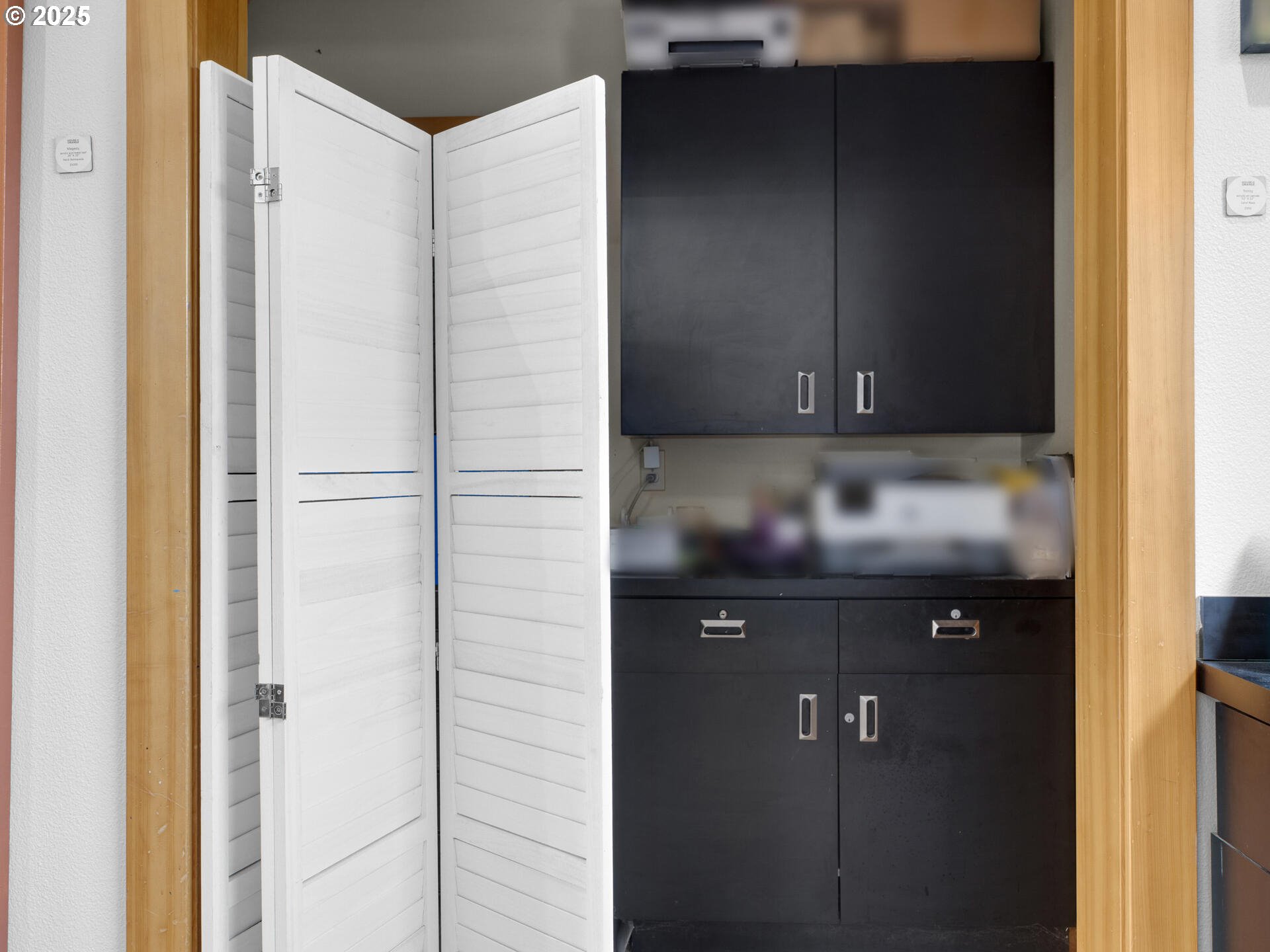 107 Sunset Boulevard Cannon Beach, OR 97110 - Photo 11 of 25 a view of cupboard