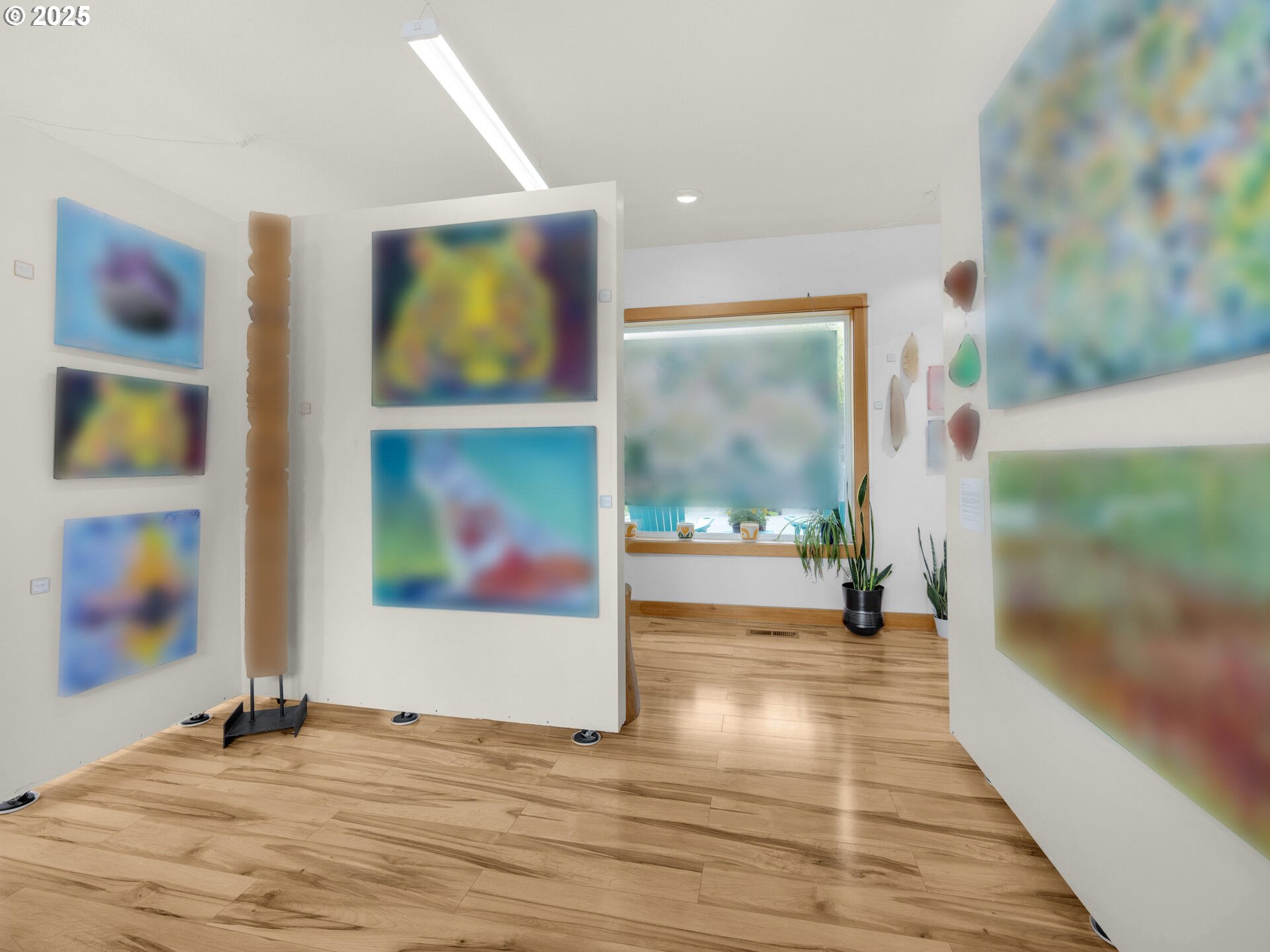 107 Sunset Boulevard Cannon Beach, OR 97110 - Photo 8 of 25 a view of an entryway