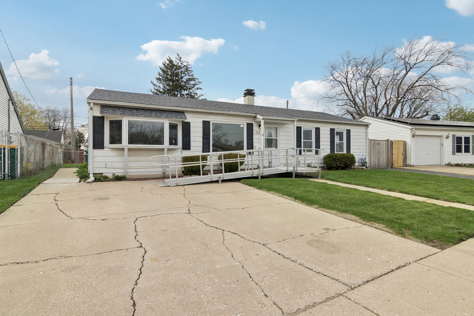 506 Kenyon Avenue Romeoville, IL 60446 - Photo 2 of 39