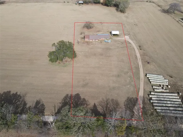 a view of a bathroom