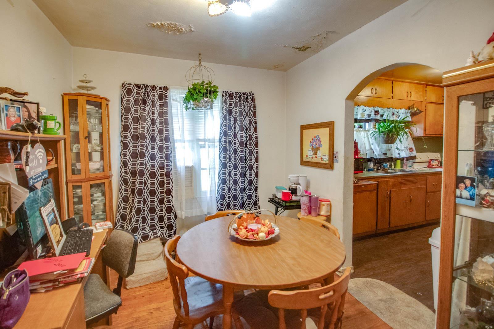 901 Condit Avenue Alton, IL 62002 - Photo 10 of 20 Gallery Image 10