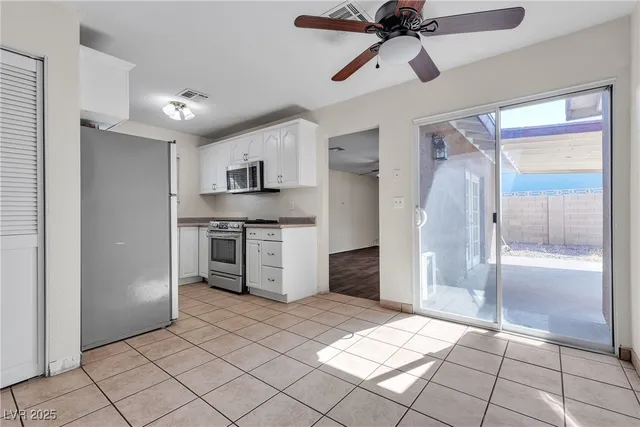 $2,200 | 218 Kirk Avenue, Henderson, NV 89015