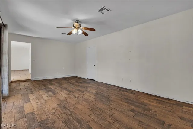 $2,200 | 218 Kirk Avenue, Henderson, NV 89015