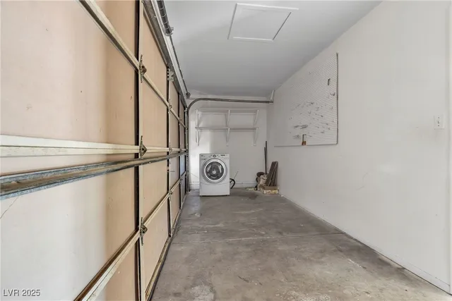 $2,200 | 218 Kirk Avenue, Henderson, NV 89015