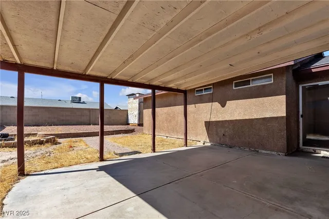 $2,200 | 218 Kirk Avenue, Henderson, NV 89015
