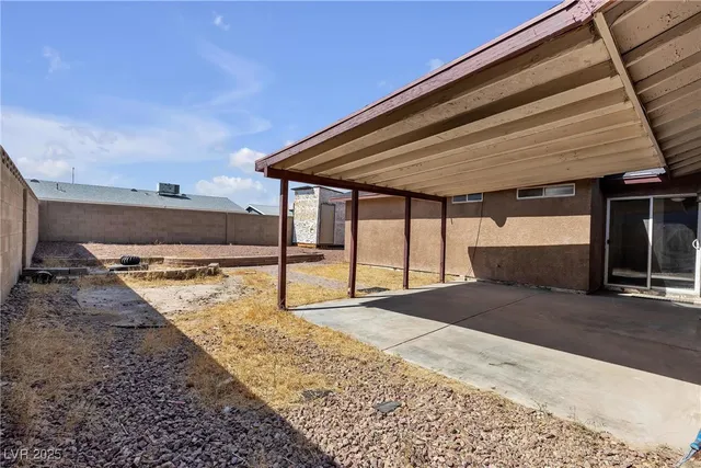 $2,200 | 218 Kirk Avenue, Henderson, NV 89015