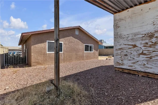 $2,200 | 218 Kirk Avenue, Henderson, NV 89015