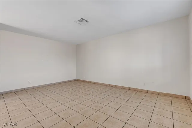 $2,200 | 218 Kirk Avenue, Henderson, NV 89015