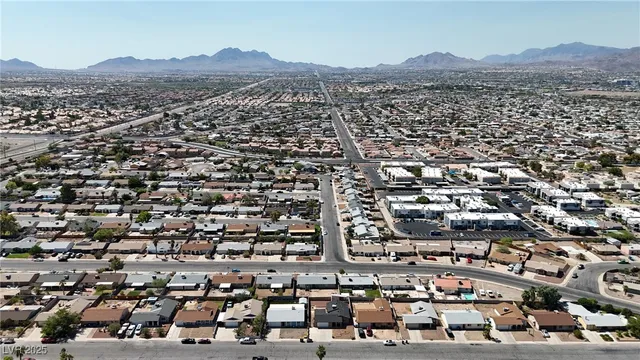 $2,200 | 218 Kirk Avenue, Henderson, NV 89015