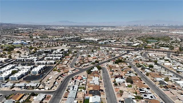 $2,200 | 218 Kirk Avenue, Henderson, NV 89015