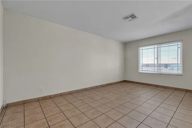 $2,200 | 218 Kirk Avenue, Henderson, NV 89015