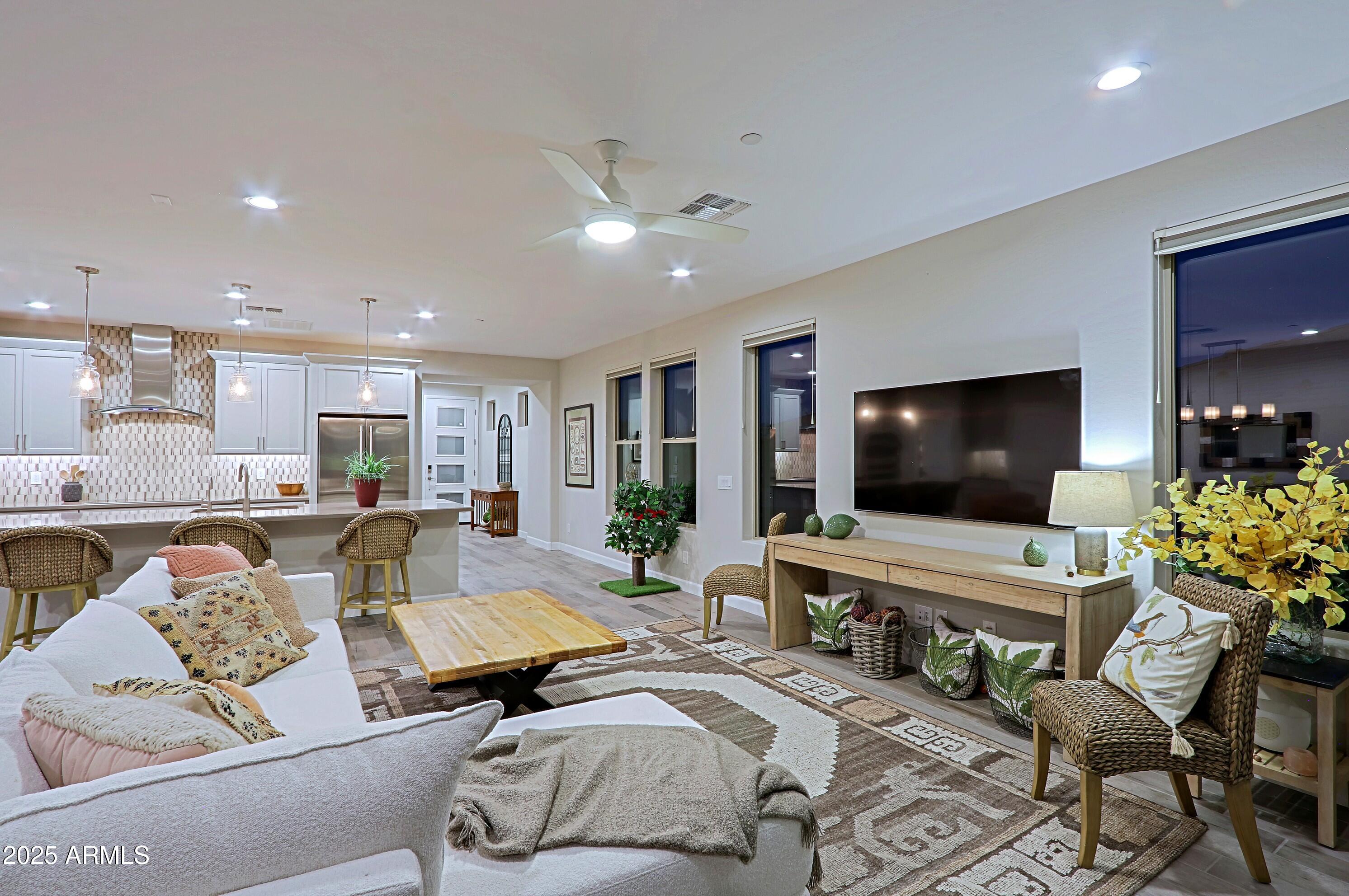 17721 East Bismark Lake Rio Verde, AZ 85263 - Photo 12 of 47 Greatroom 8