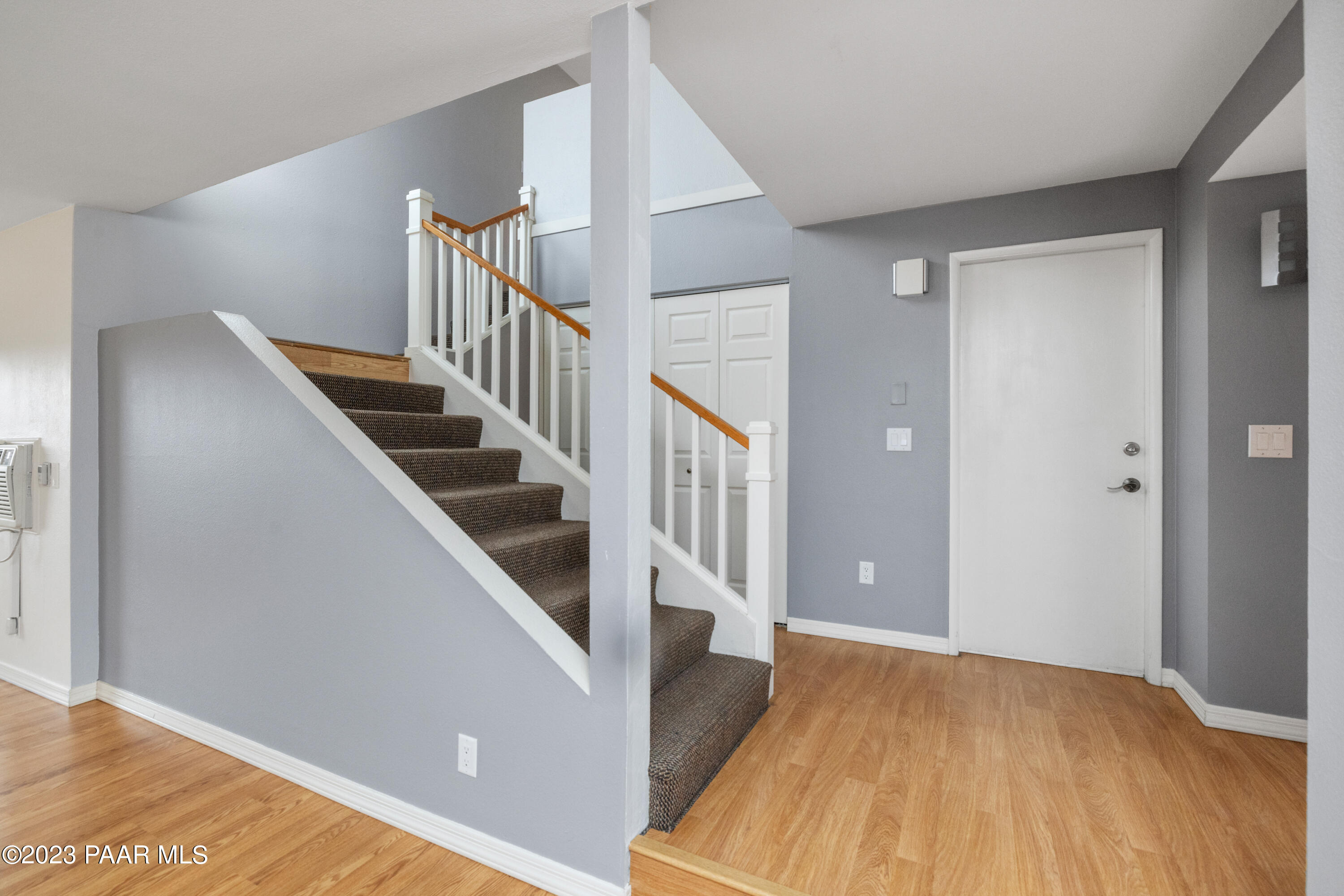 2144 Lessig Circle Prescott, AZ 86303 - Photo 9 of 25 Foyer