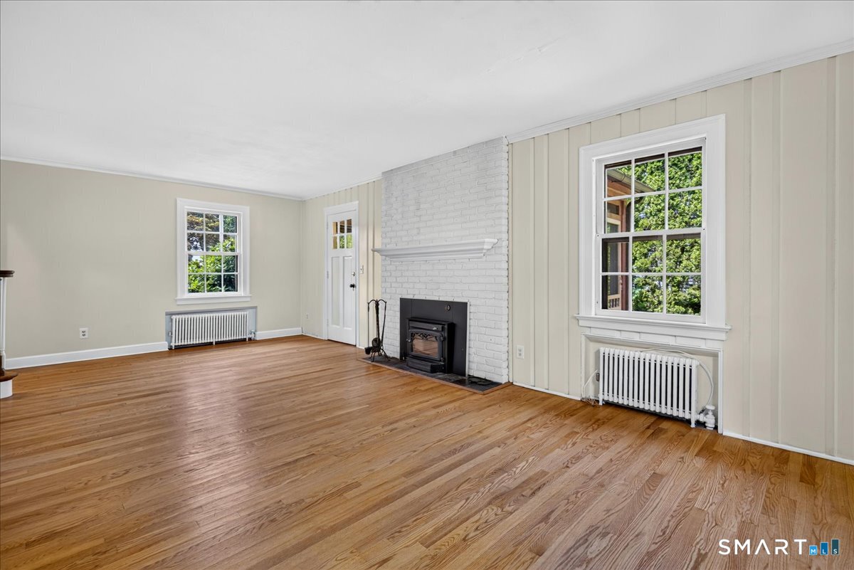 58 Myra Road Hamden, CT 06517 - Photo 5 of 38