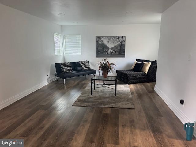 2000 Jasper Street Southeast Washington, DC 20020 - Photo 4 of 9 Main level living room