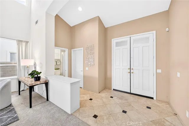 a view of entryway with a front door