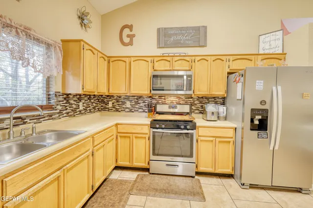 $328,900 | 6960 Swede Johnsen Drive, El Paso, TX 79912
