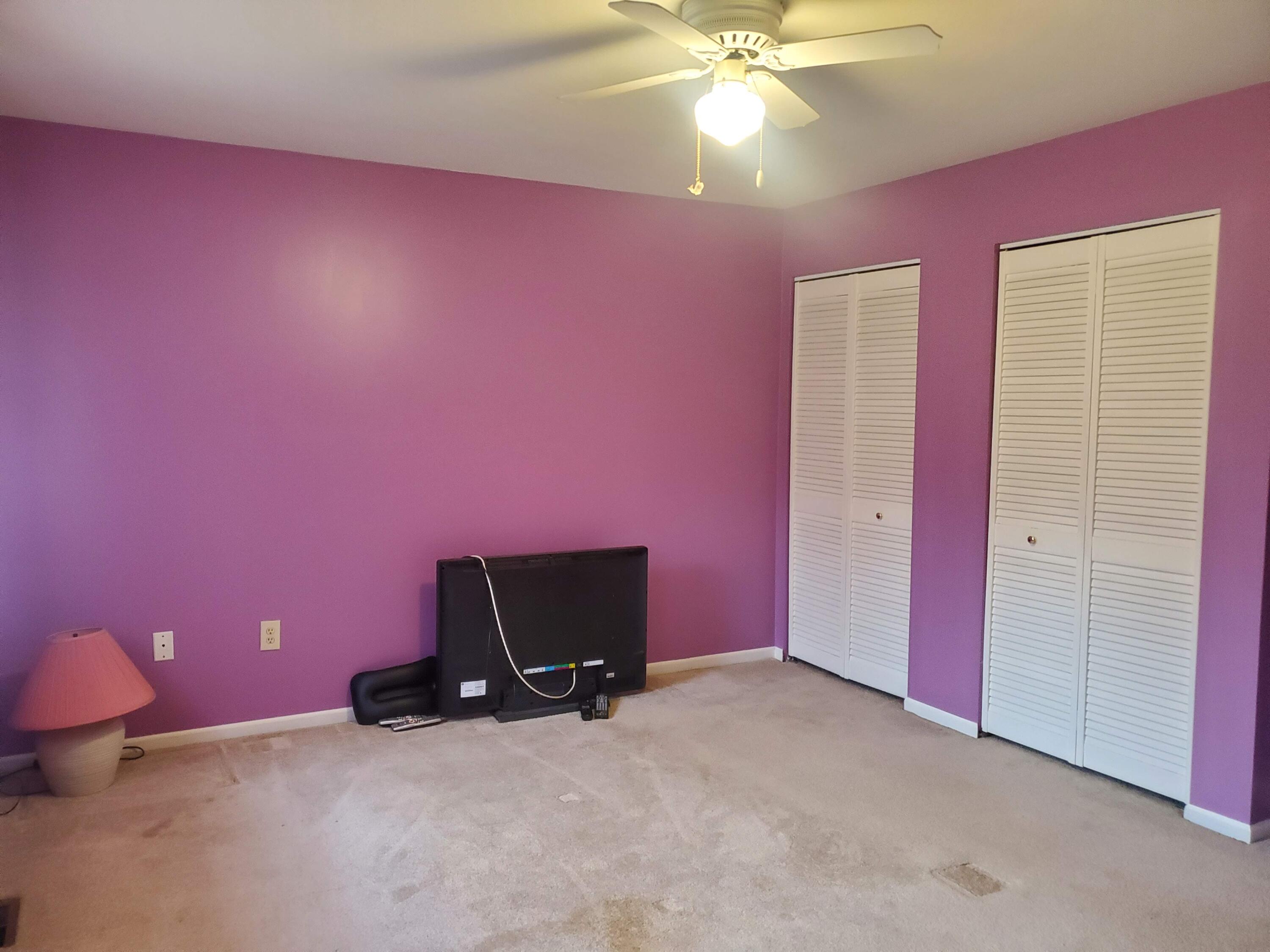 26215 Beverly Road Taylor, MI 48180 - Photo 8 of 16 masterwall