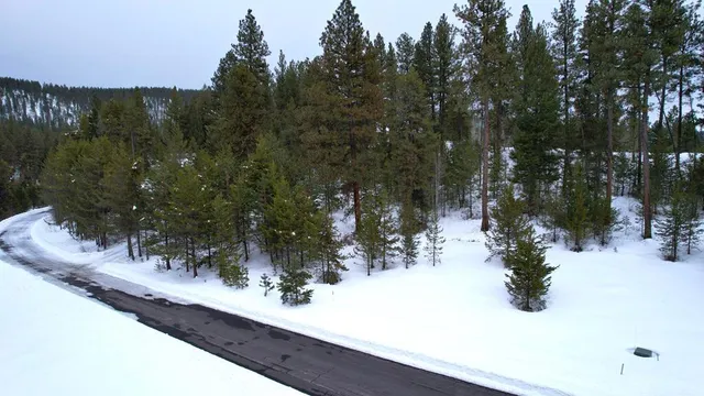 $140,600 | 279 Barker Lane, Unit 35, Donnelly, ID 83615