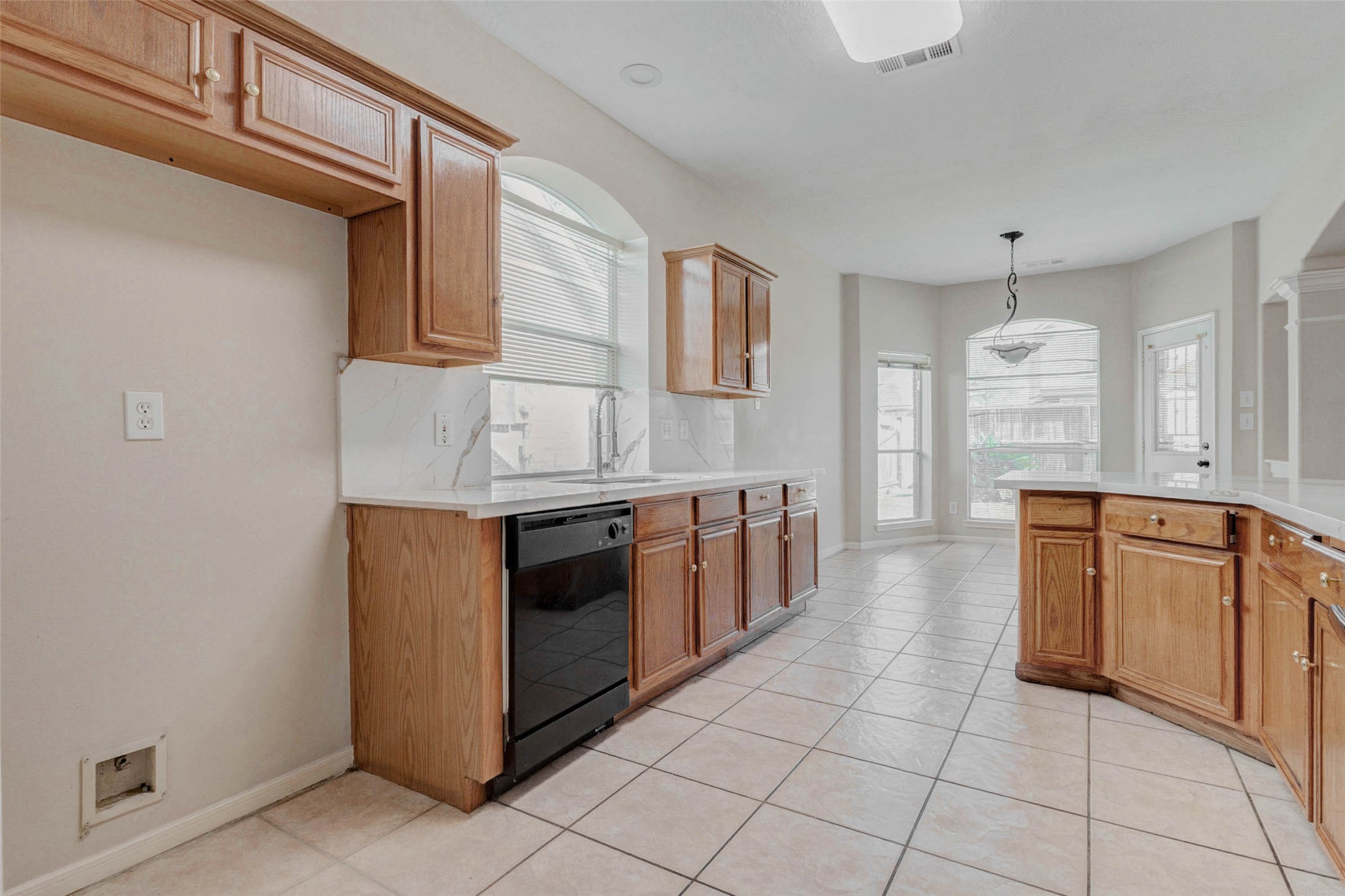 155 Perfidia Drive Houston, TX 77015 - Photo 6 of 27