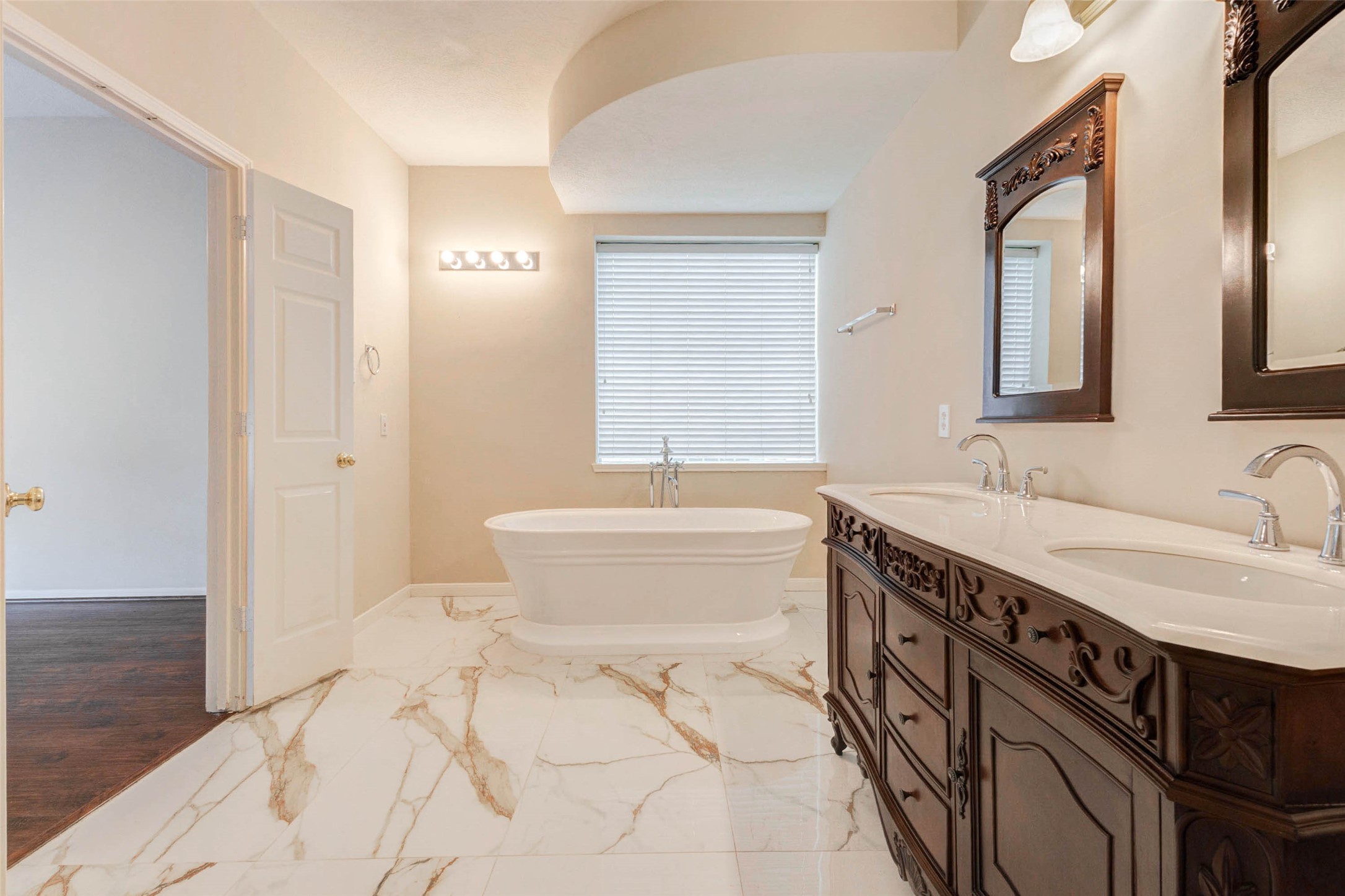 155 Perfidia Drive Houston, TX 77015 - Photo 8 of 27