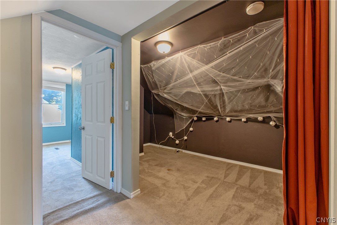 125 Circle Road Salina, NY 13212 - Photo 29 of 39 Second floor bonus space located between the two upstairs bedrooms.