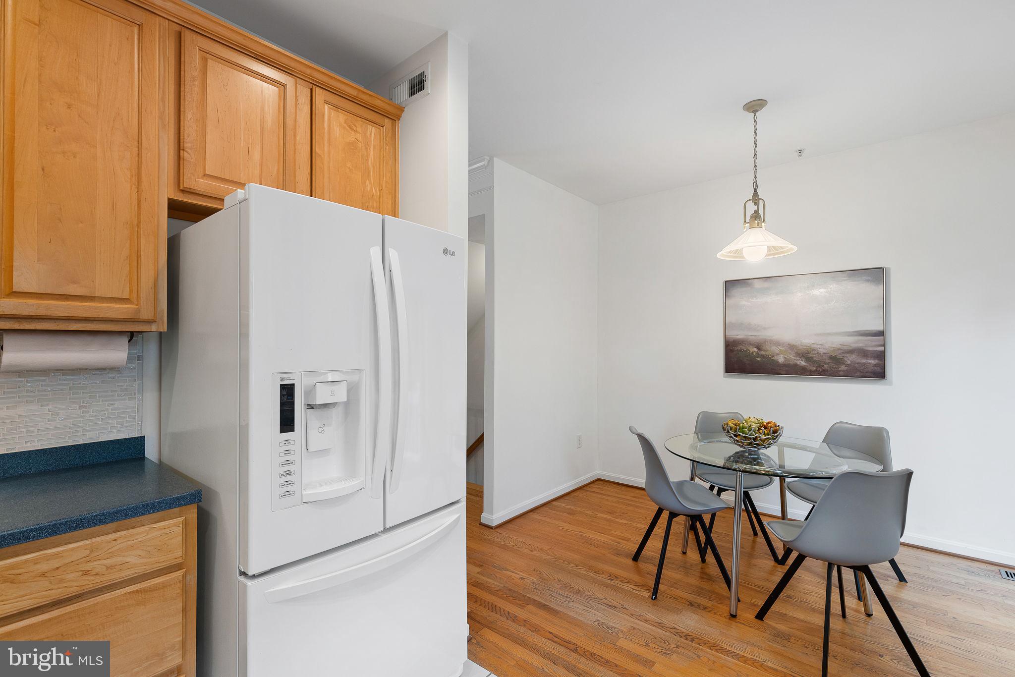 4120 21st Road North Arlington, VA 22207 - Photo 13 of 35 Eat-in kitchen