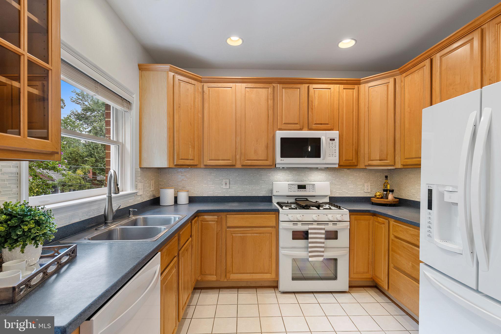 4120 21st Road North Arlington, VA 22207 - Photo 6 of 35 Plenty of kitchen storage
