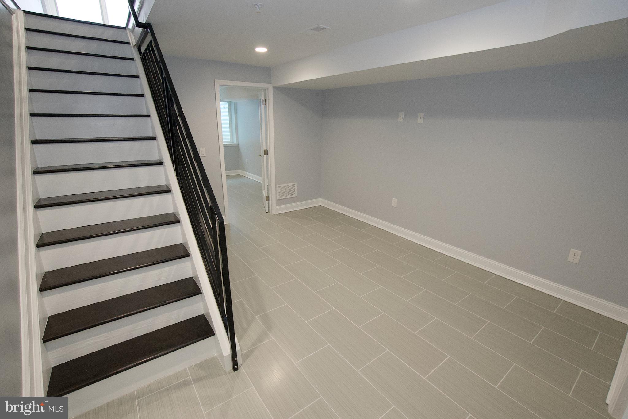 730 Mercy Street Philadelphia, PA 19148 - Photo 26 of 65 FAMILY ROOM