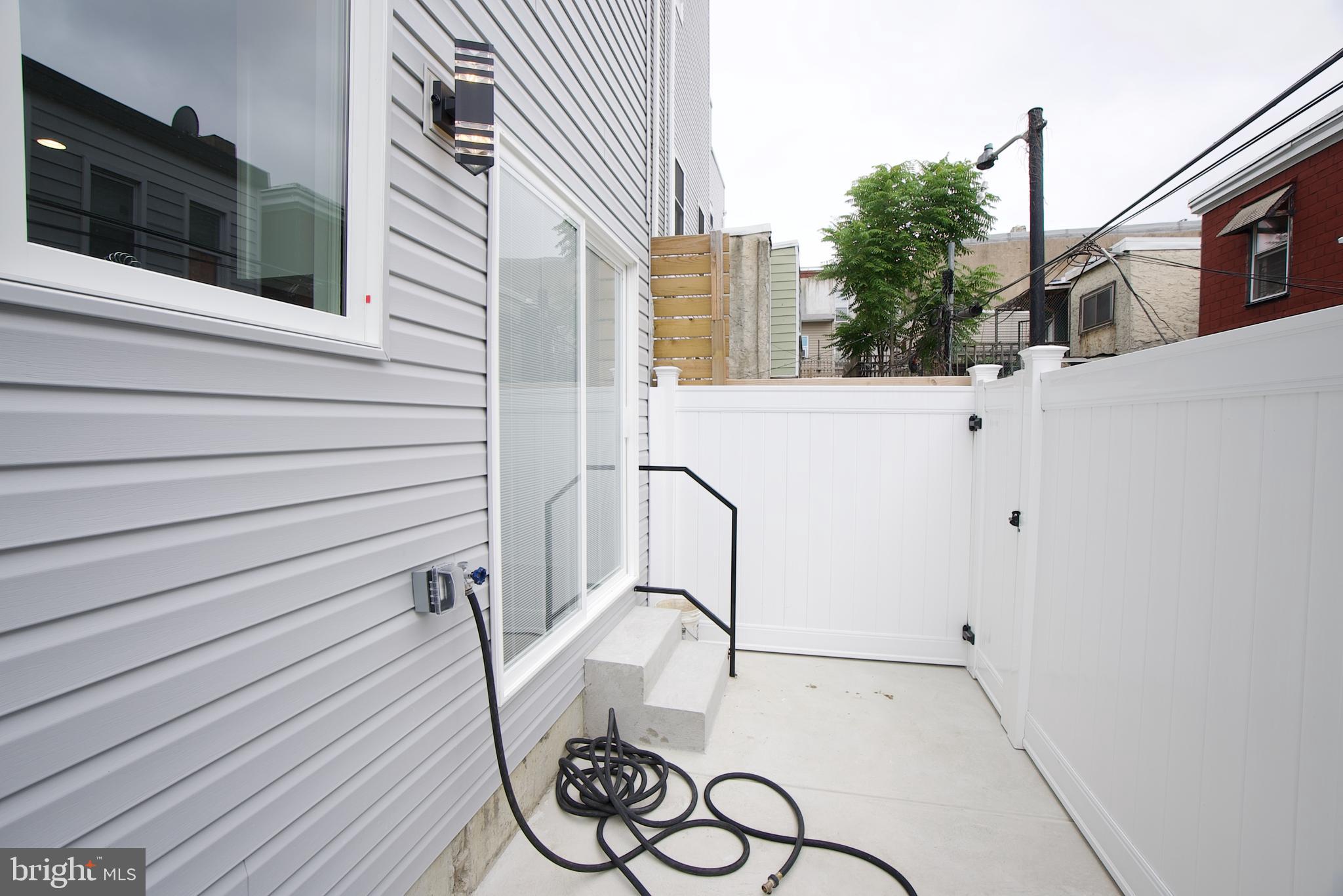 730 Mercy Street Philadelphia, PA 19148 - Photo 35 of 65 BACK YARD