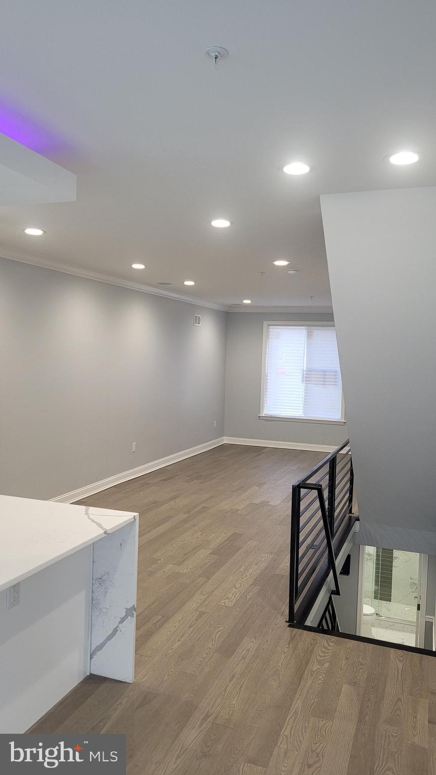 730 Mercy Street Philadelphia, PA 19148 - Photo 50 of 65 VIEW OF THE LIVING AREA FROM KITCHEN