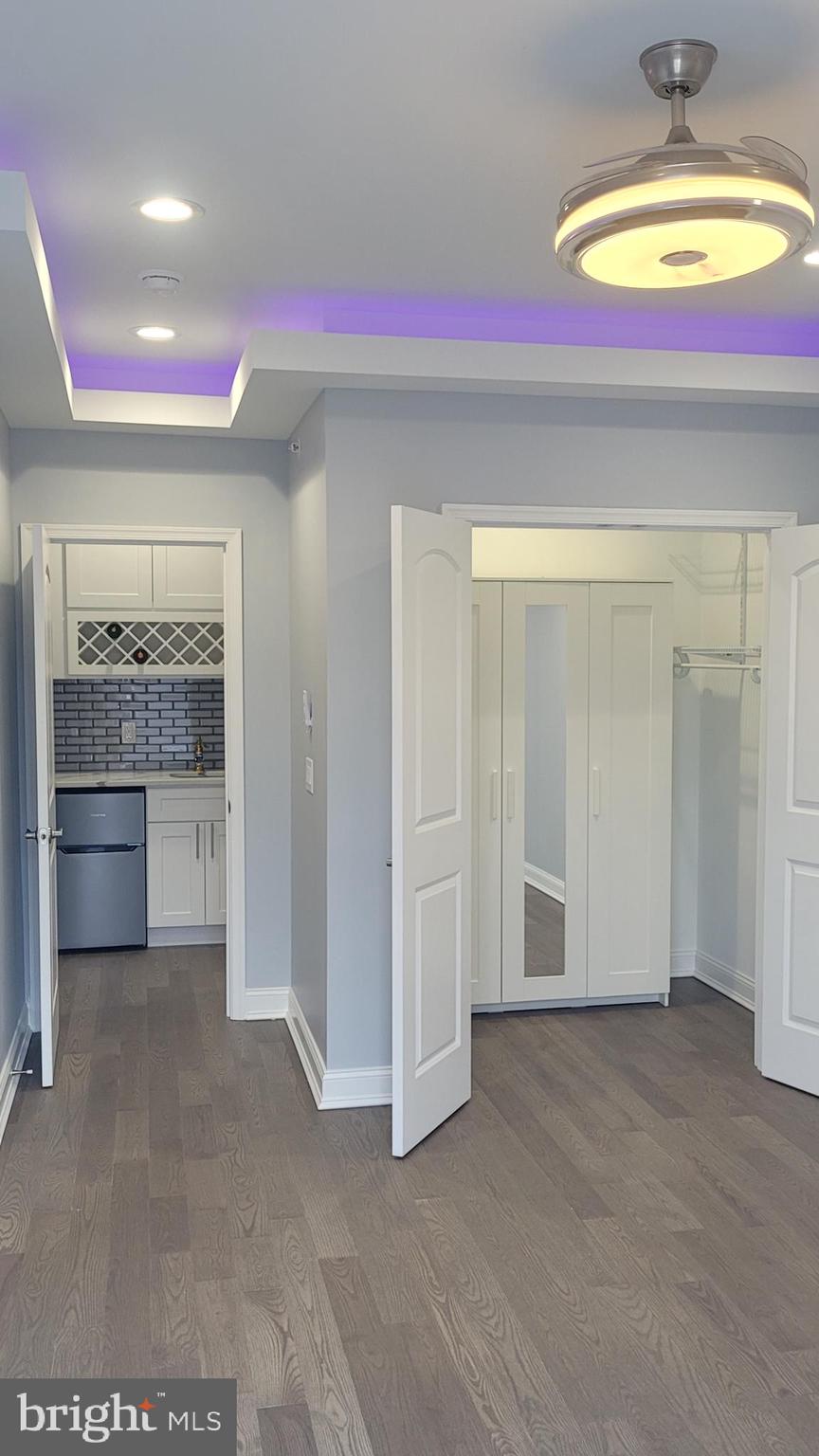 730 Mercy Street Philadelphia, PA 19148 - Photo 57 of 65 MASTER BEDROOM WALK IN CLOSET
