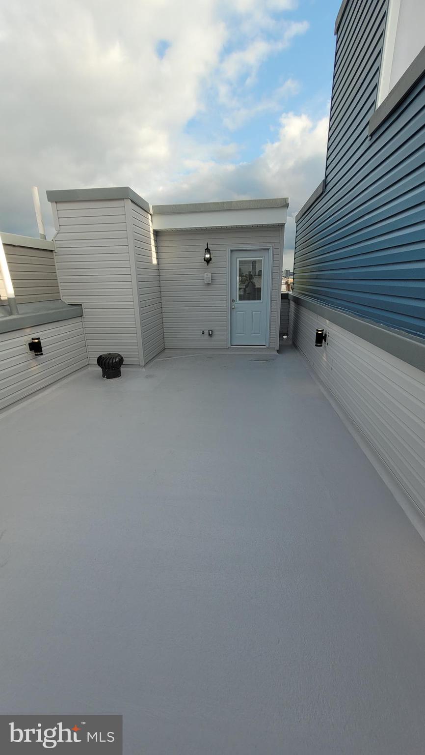 730 Mercy Street Philadelphia, PA 19148 - Photo 60 of 65 ROOF DECK