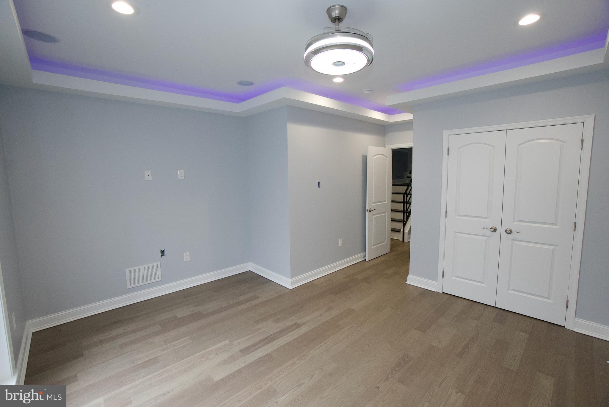 730 Mercy Street Philadelphia, PA 19148 - Photo 8 of 65 2ND FLOOR FRONT BEDROOM