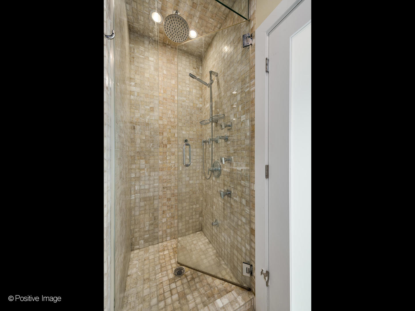 1934 West Armitage Avenue, Unit 2 Chicago, IL 60622 - Photo 19 of 33 a bathroom with a shower