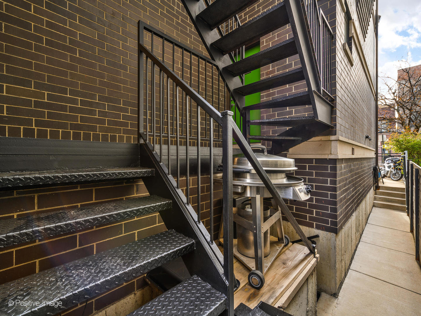 1934 West Armitage Avenue, Unit 2 Chicago, IL 60622 - Photo 27 of 33 a view of entryway