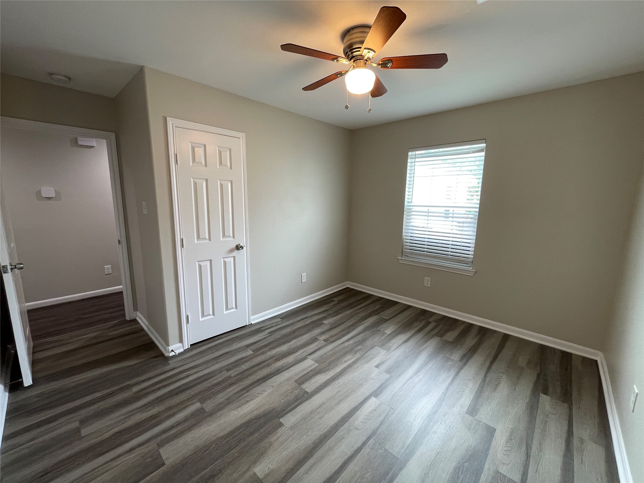 3340 Simmons Street Houston, TX 77004 - Photo 5 of 7