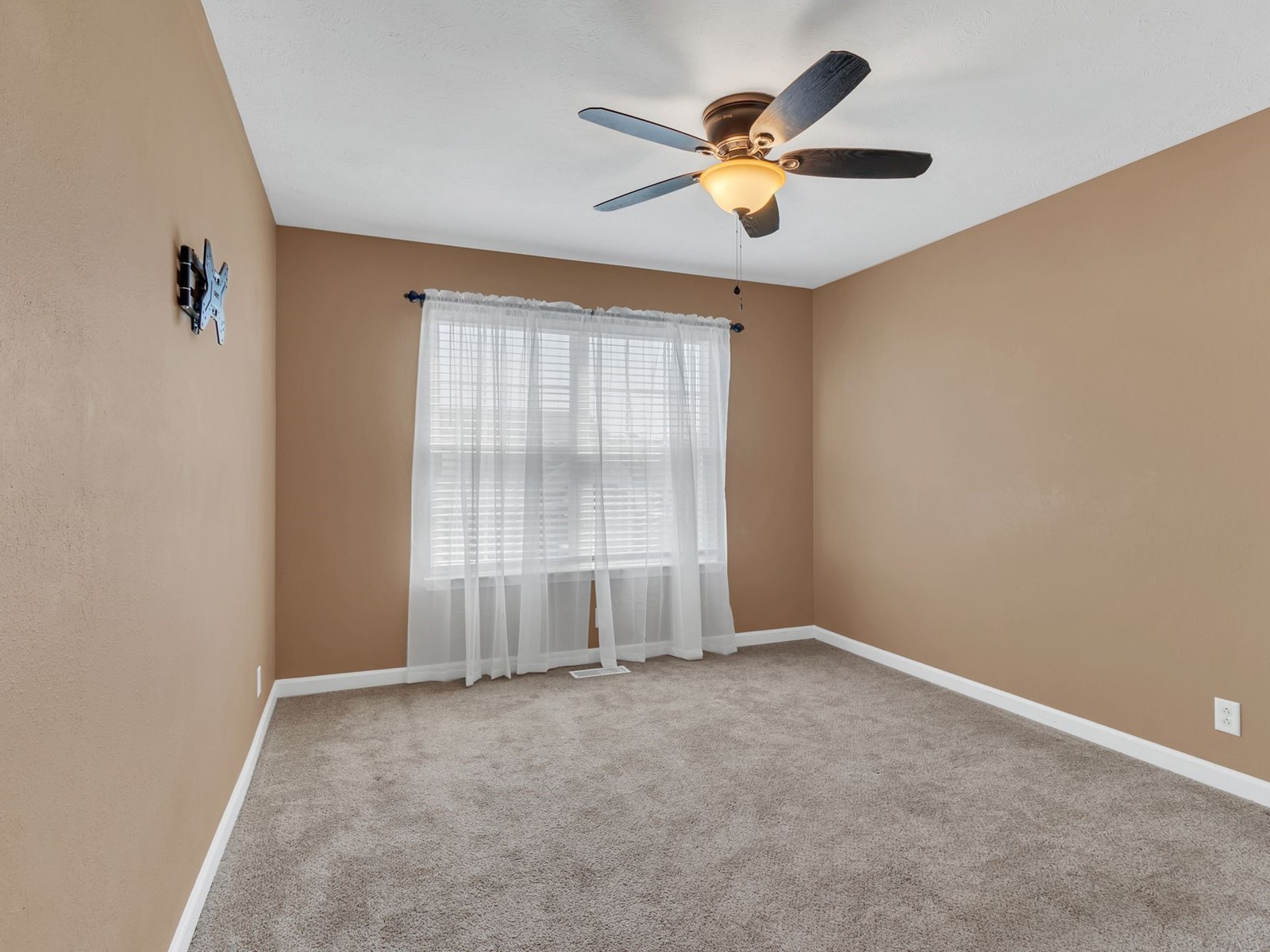 913 Wolves Den Place Murfreesboro, TN 37128 - Photo 21 of 27 Gallery Image 21