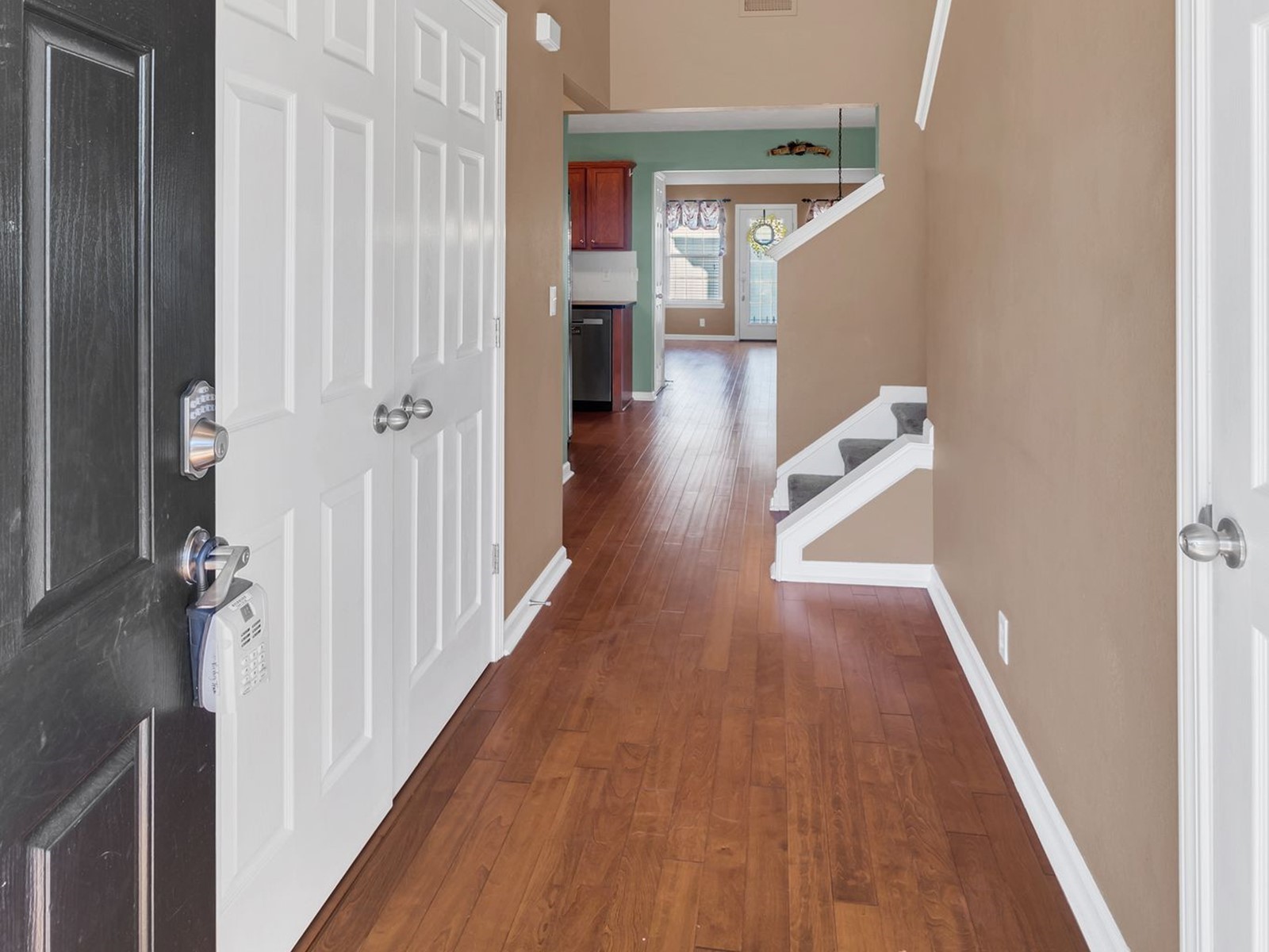 913 Wolves Den Place Murfreesboro, TN 37128 - Photo 3 of 27 Gallery Image 3