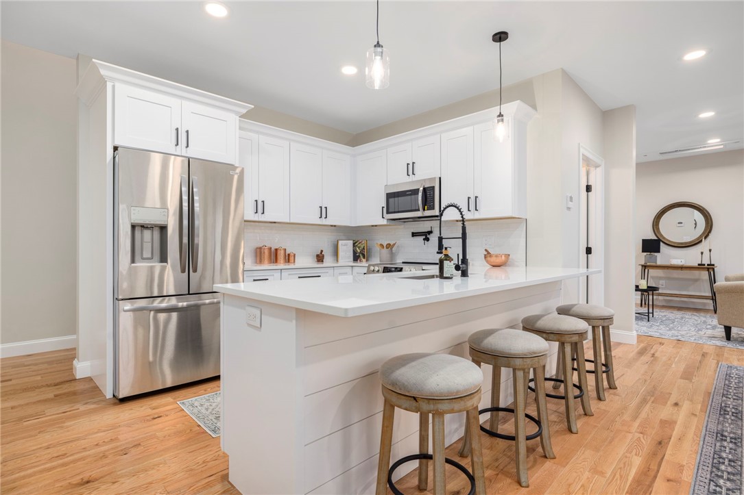 2907 Post Road, Unit 8 Warwick, RI 02886 - Photo 6 of 36