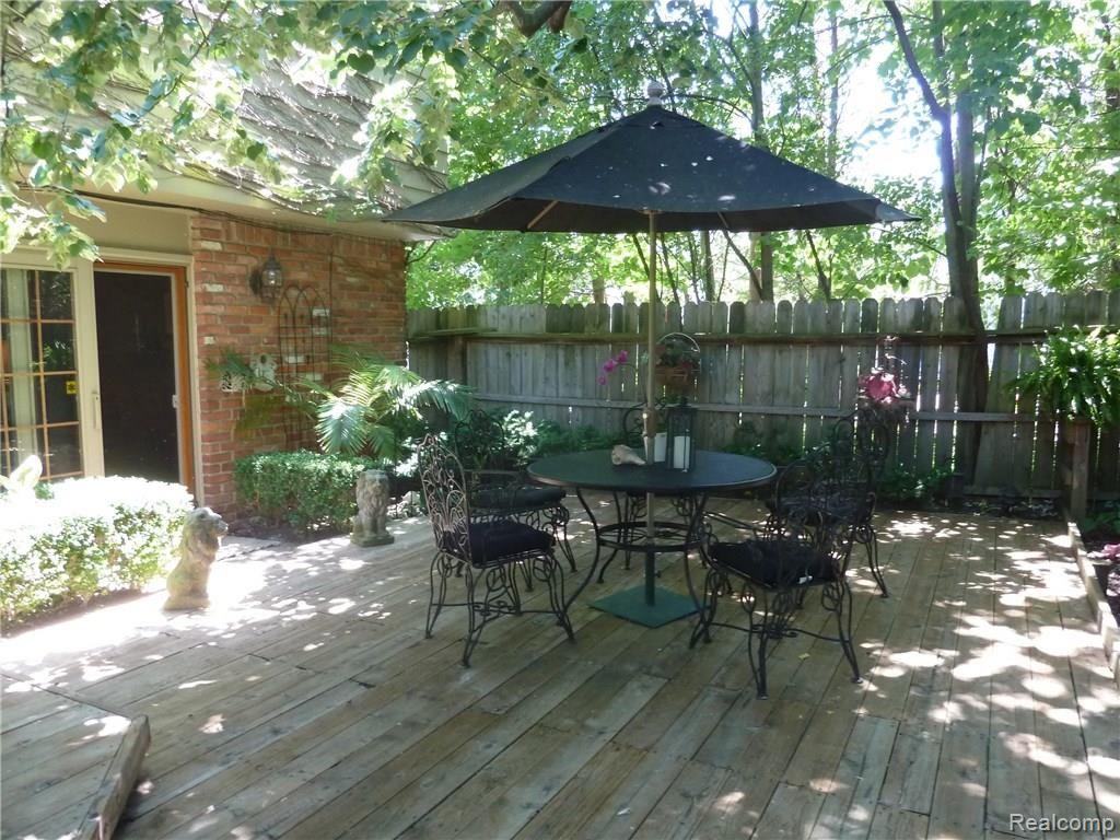 31505 Waltham Road Beverly Hills, MI 48025 - Photo 28 of 45