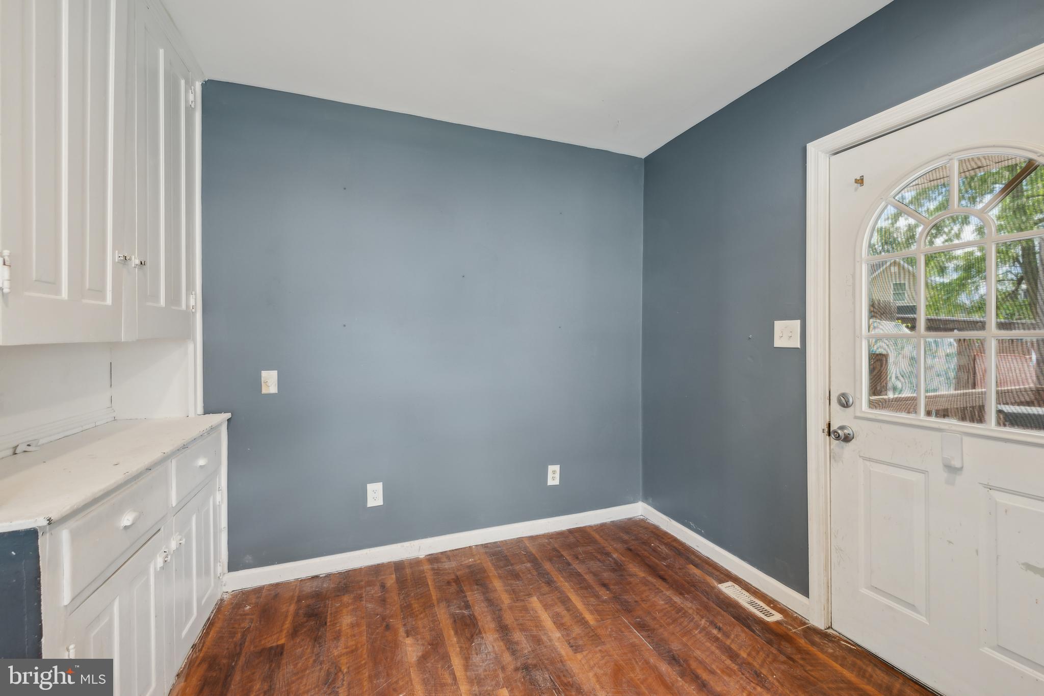 36 Lee Street Riverside, NJ 08075 - Photo 3 of 21 a bedroom with a bed and a window