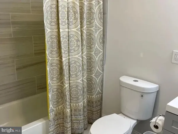 $1,450 | 5207 38th Avenue, Unit A, Hyattsville, MD 20782