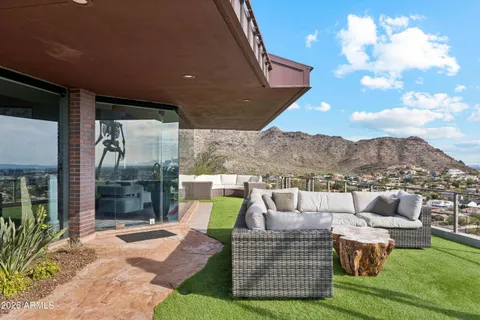 a view of a outdoor space